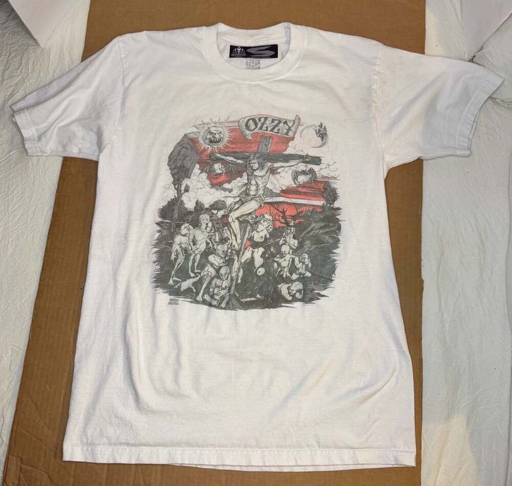 Modern Ozzy Osbourne 1991 Crucifix Graphic T-Shirt White Medium